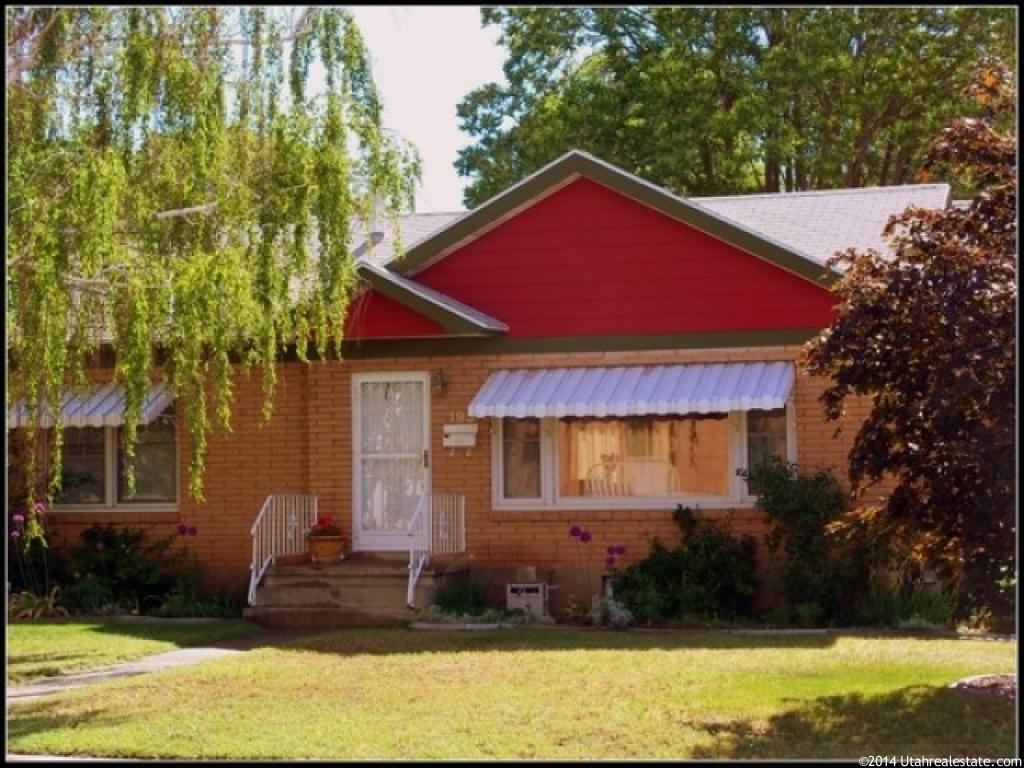 193 S Locust St E, Clearfield, UT 84015