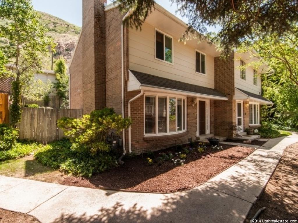3034 E Casto Ln S, Holladay, UT 84117