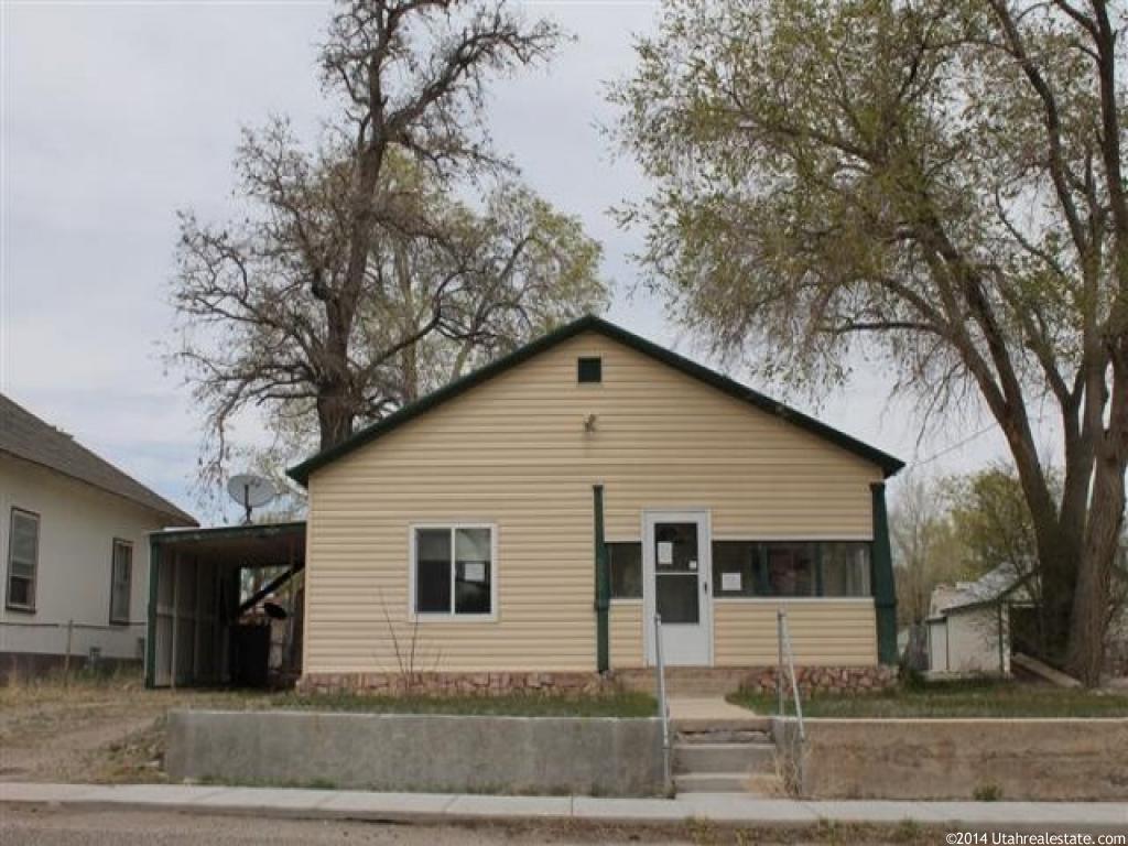 302 W 500 S, Milford, UT 84751