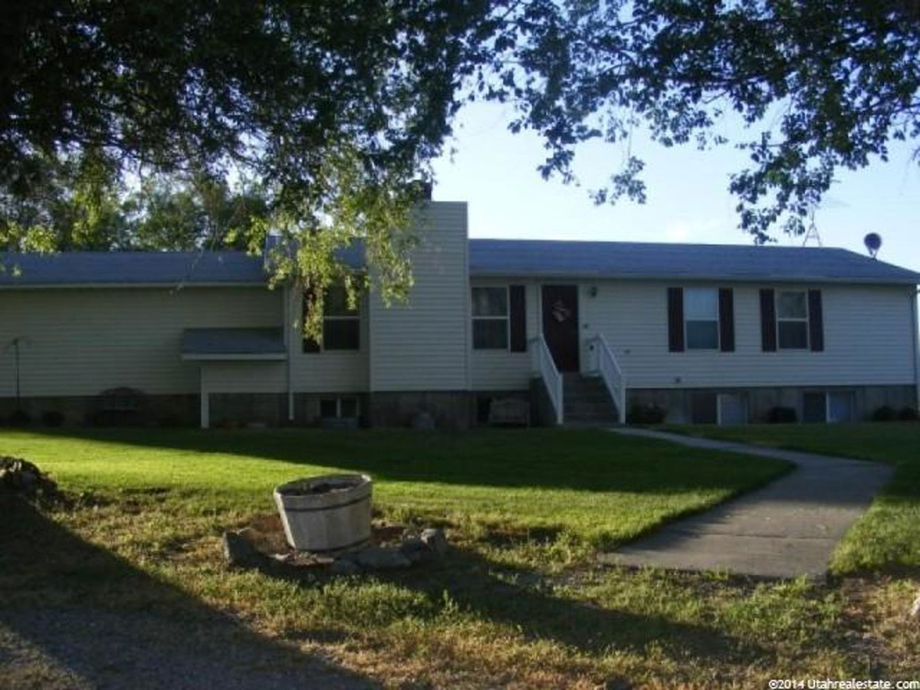 70 E 2nd S, Weston, ID 83286
