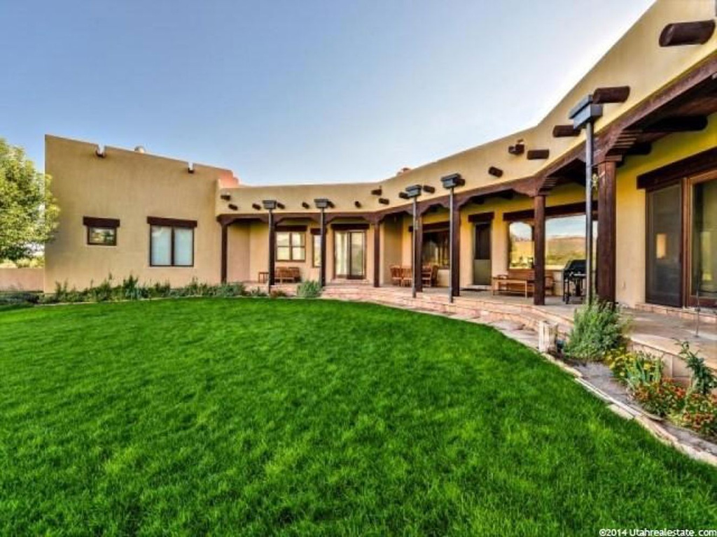 755 S 1500 E, New Harmony, UT 84757