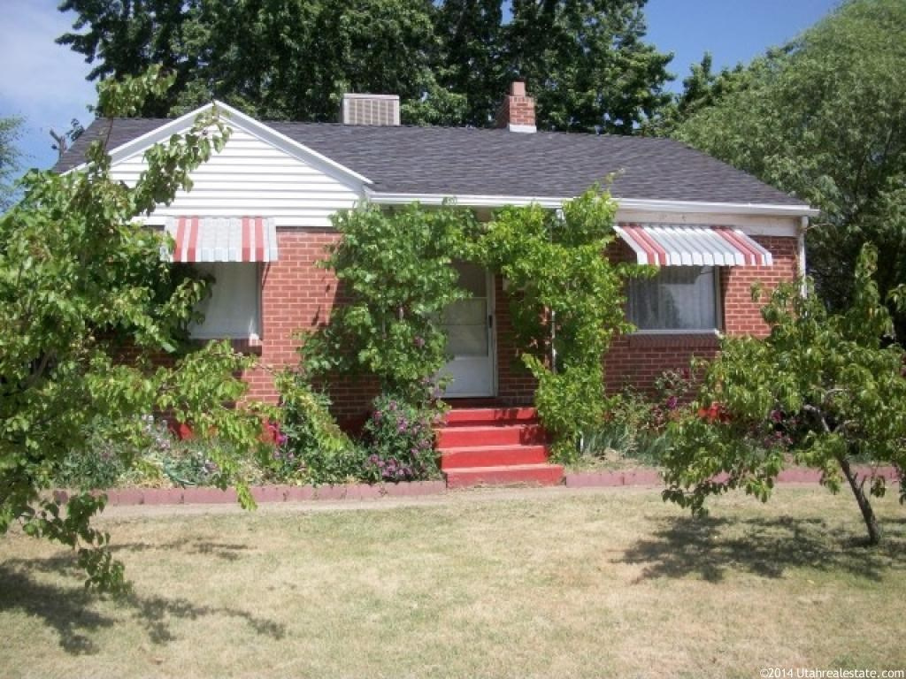 165 Ross Dr, Clearfield, UT 84015