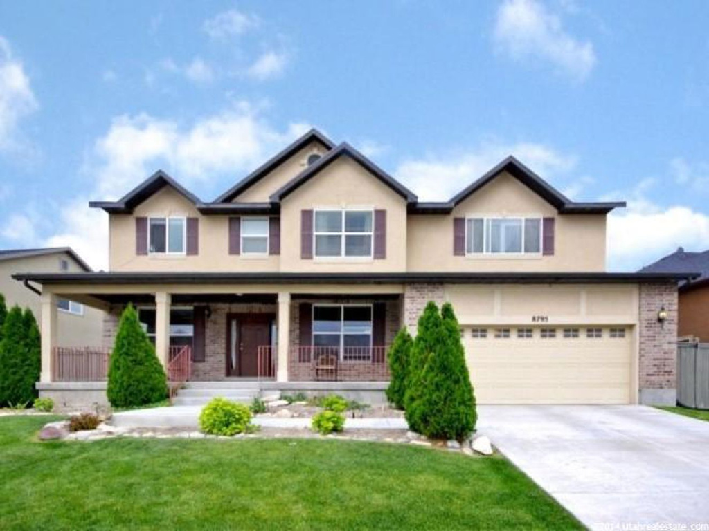 8795 N Franklin Dr E, Eagle Mountain, UT 84005