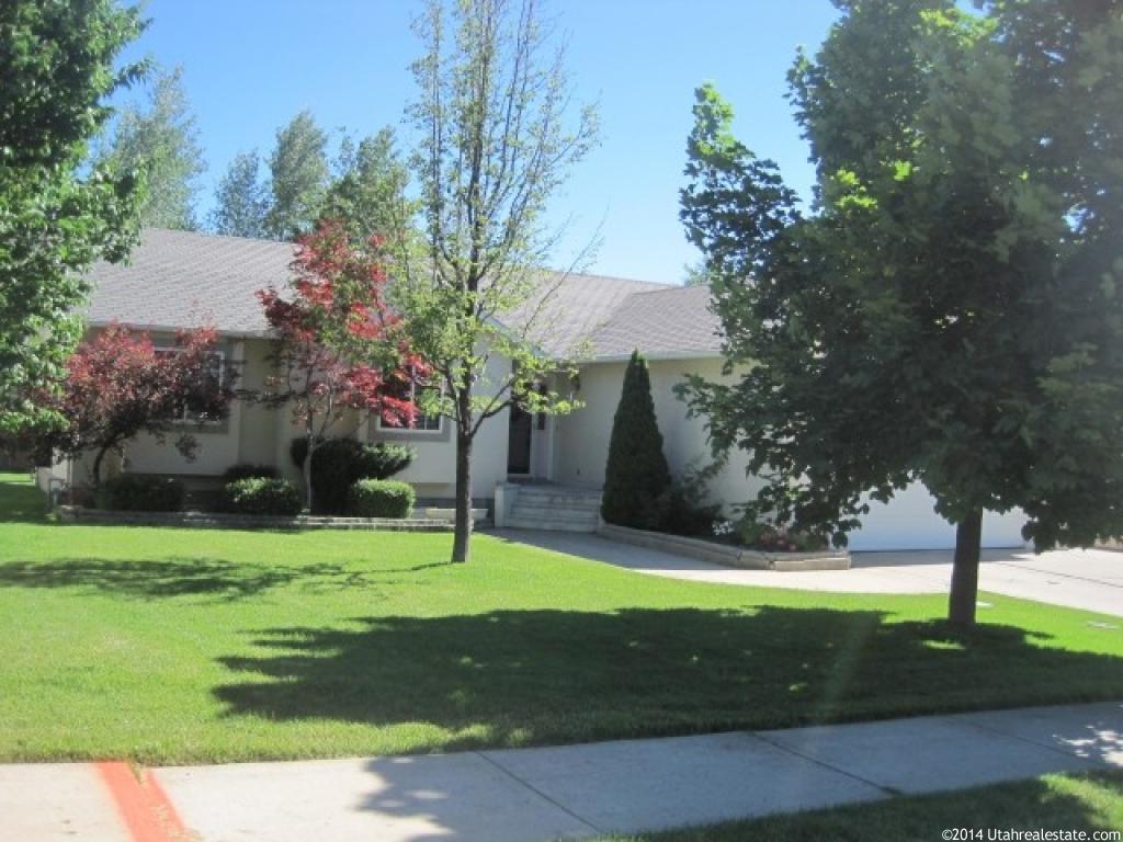 1256 E Eastridge Dr, Logan, UT 84321