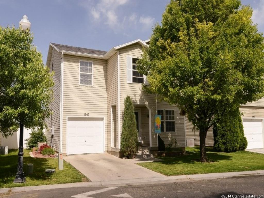 1969 N 2225 W, Clinton, UT 84015