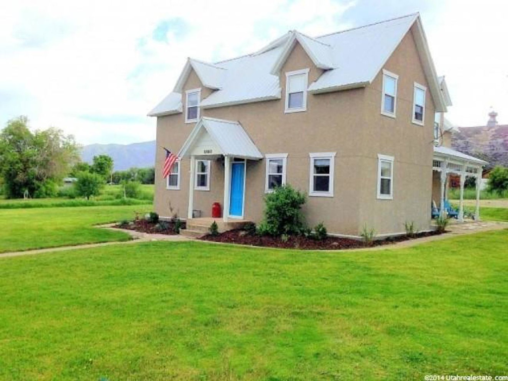 8860 S 200 W, Paradise, UT 84328