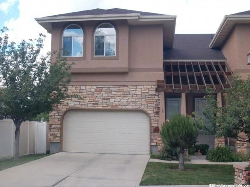 197 E White Spruce Cv, Sandy, UT 84070