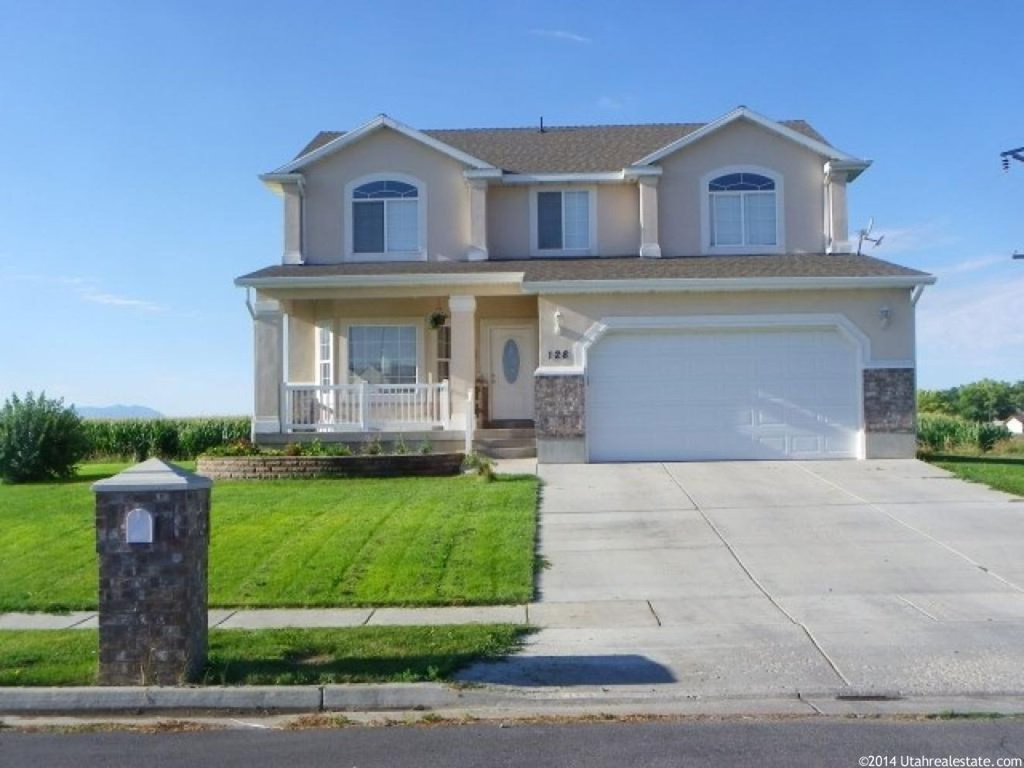 128 E 300 S, Garland, UT 84312