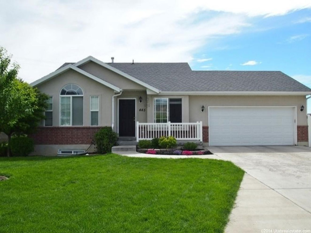 445 Maple Cir, North Logan, UT 84341