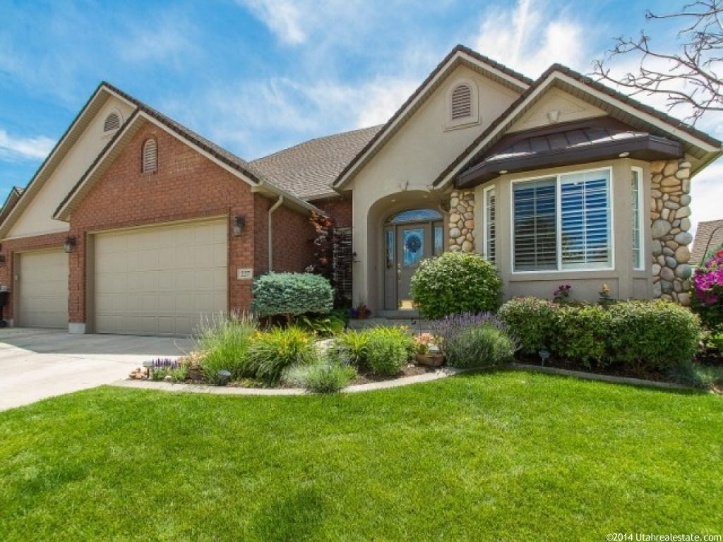 227 E 5575 S, Washington Terrace, UT 84405