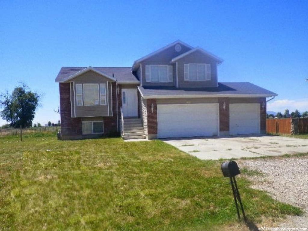 5681 S 6950 W, Hooper, UT 84315