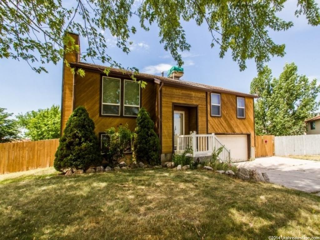 5677 S 3975 W, Roy, UT 84067