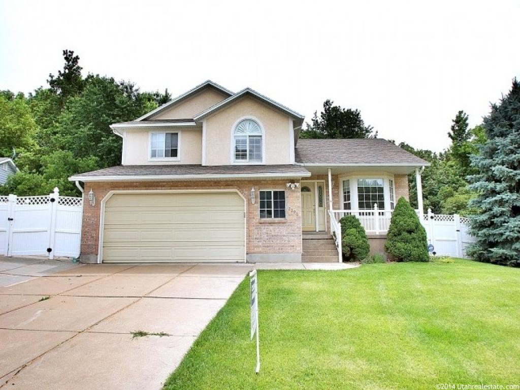2396 E Oak Ln, Layton, UT 84040