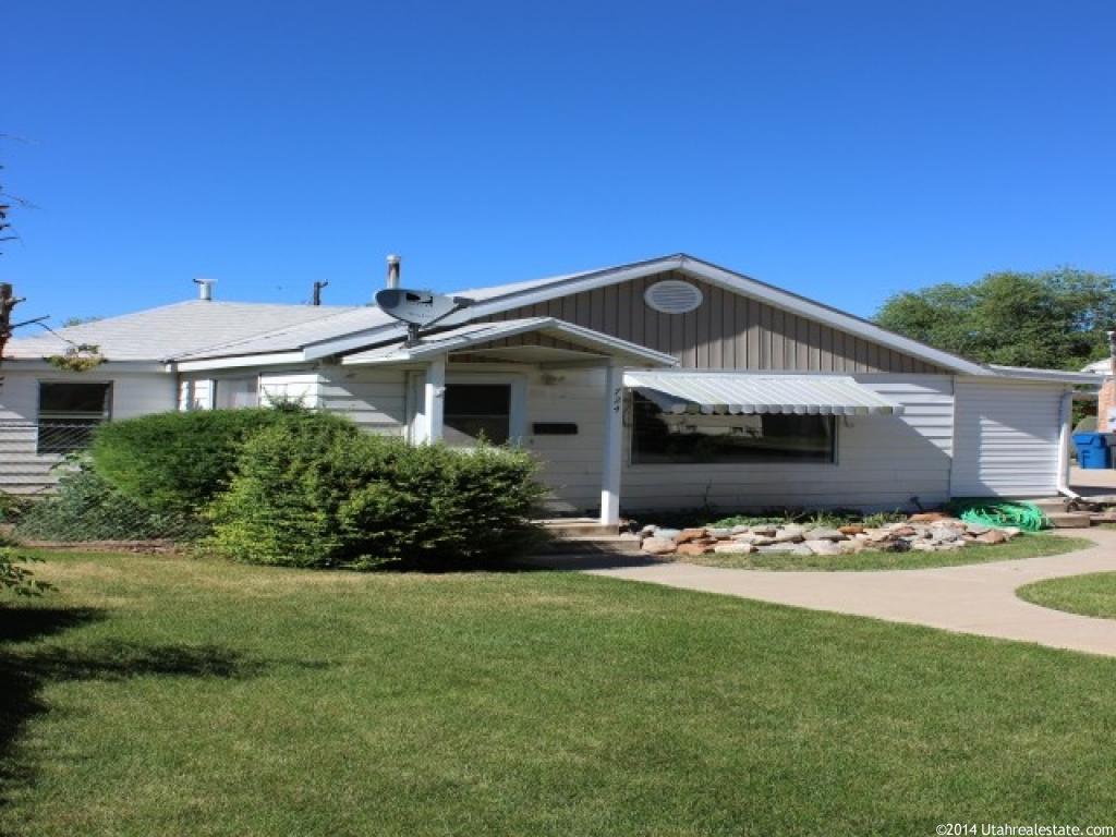 724 E Bel Mar Dr, Ogden, UT 84403
