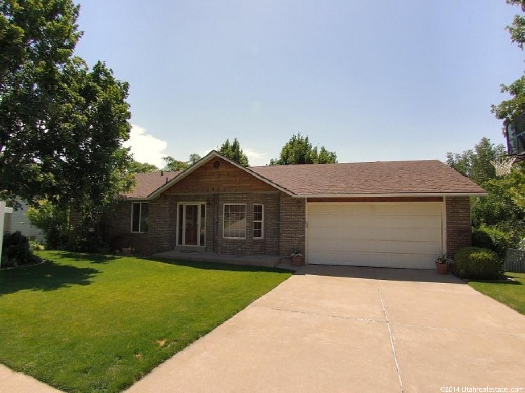 2893 Cherry Dr, North Ogden, UT 84414