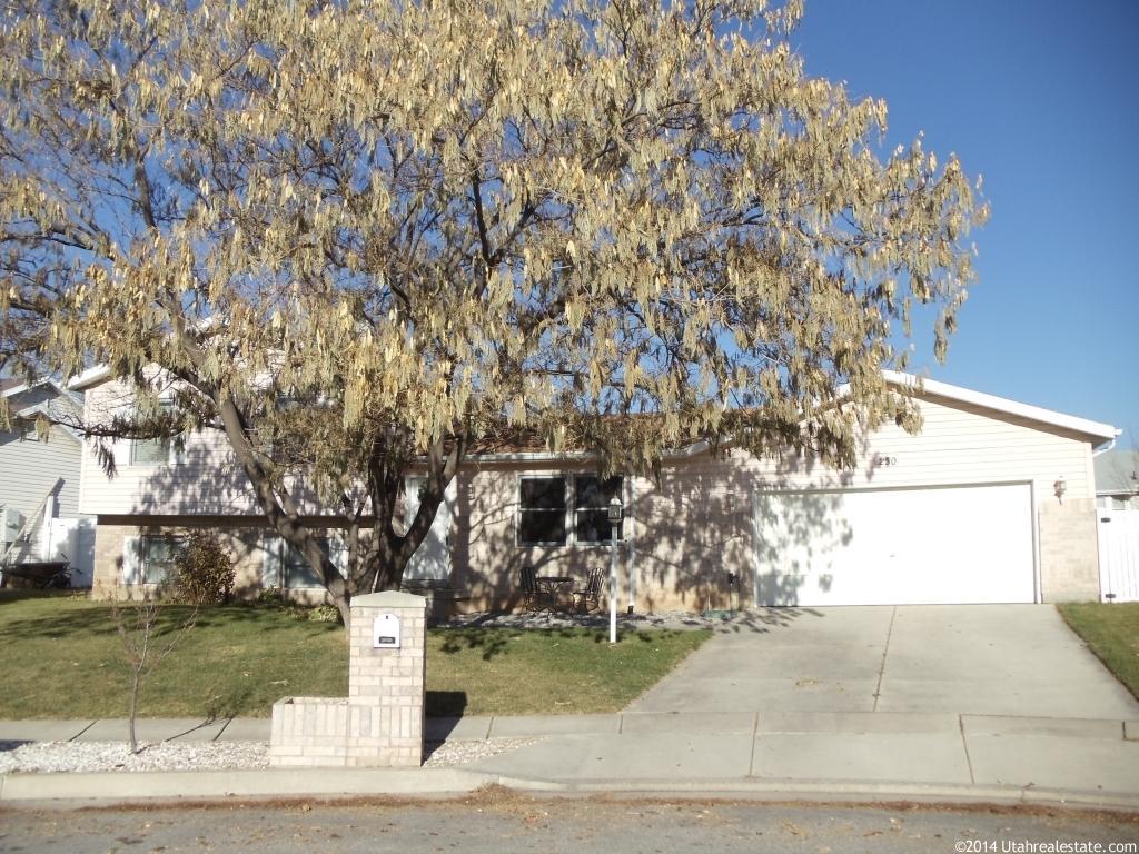 230 W 2000 S, Clearfield, UT 84015