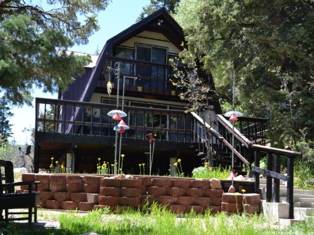 1510 W Elk Rd, Wanship, UT 84017