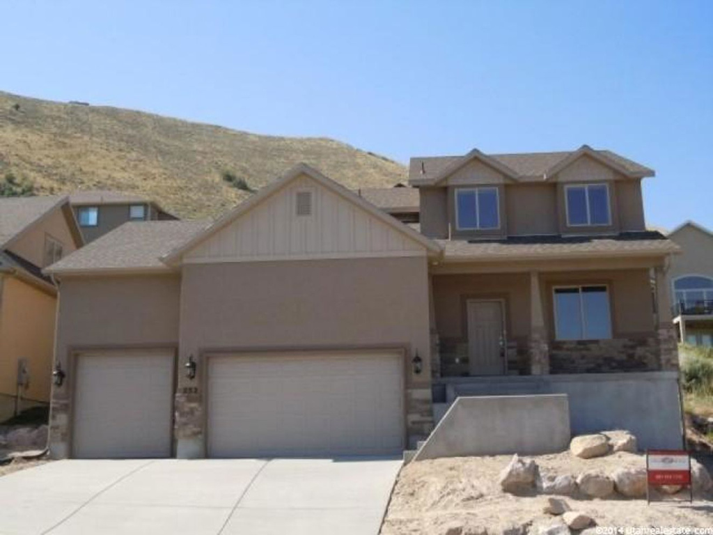 252 E Red Leaf Dr, Draper, UT 84020