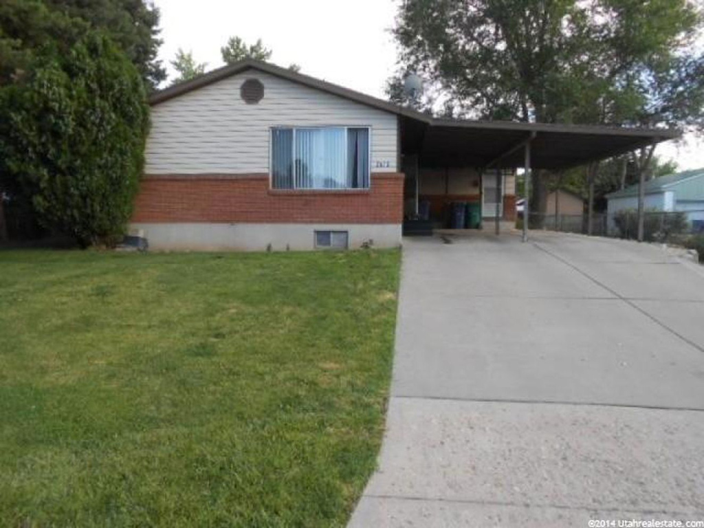 2573 W 5950 S, Roy, UT 84067