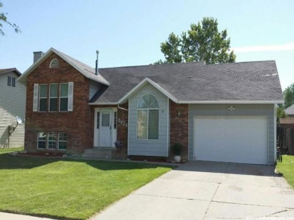 5928 S 3975 W, Roy, UT 84067