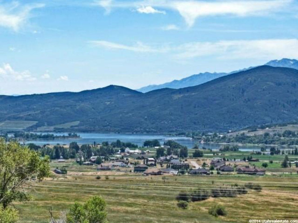 5427 E Eagle Crest Ct N #10, Eden, UT 84310