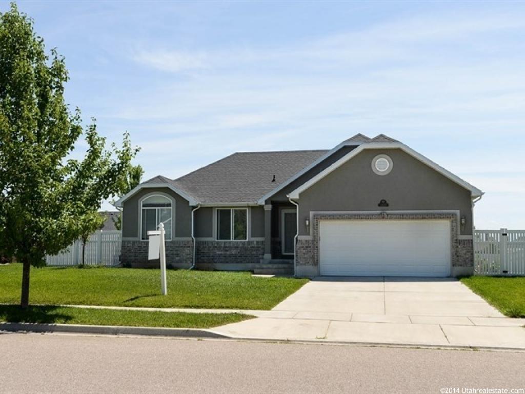 1327 W 2175 S, Syracuse, UT 84075
