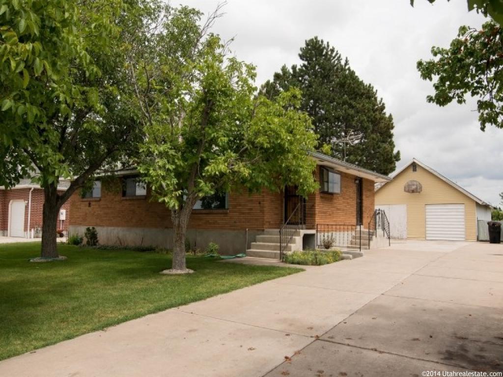 1108 N 1500 W, Clinton, UT 84015