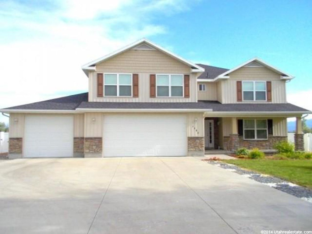 1395 W Henry's Pt, Logan, UT 84321