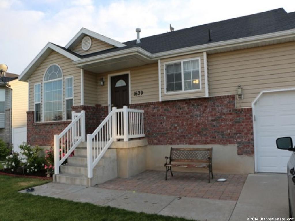 1629 N 2340 W, Clinton, UT 84015