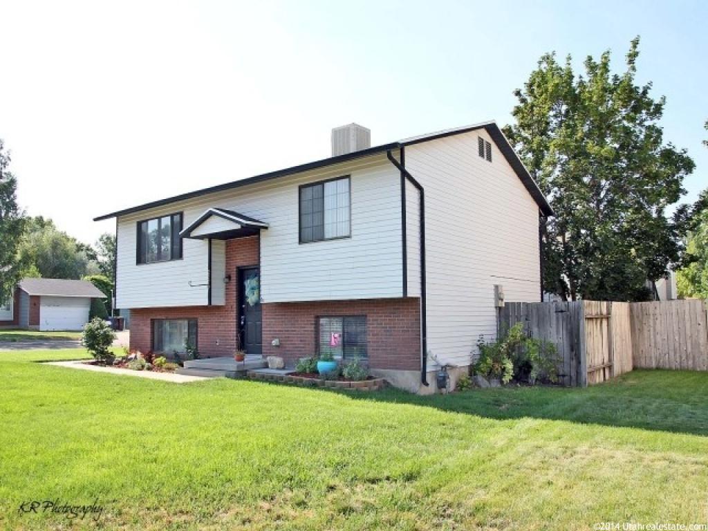 2779 W 5775 S, Roy, UT 84067