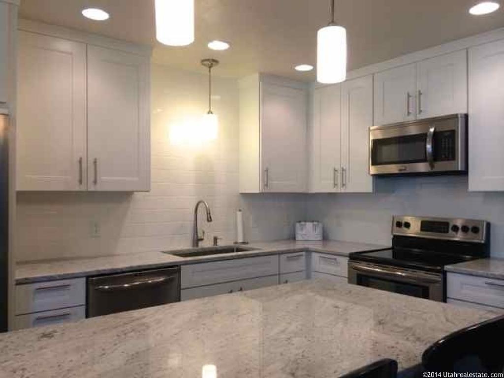 1180 E Holmes Crk, Layton, UT 84041