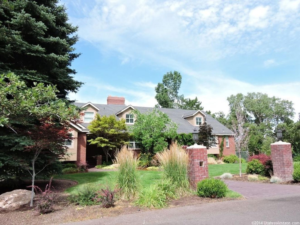 2 Circle Oaks, Sandy, UT 84092