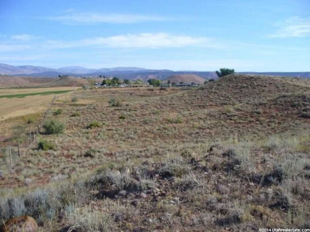 9315 N 8500 (tridell Blvd) E, Tridell, UT 84076