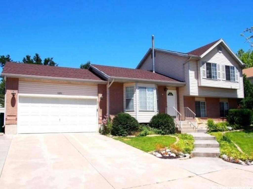 1091 E 1500 N, Layton, UT 84040
