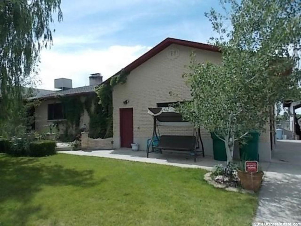5577 W 4000 S, Hooper, UT 84315