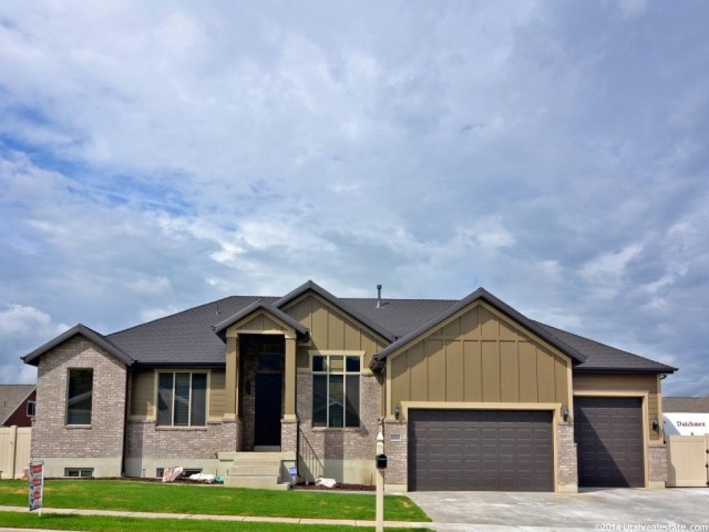 5869 N Exeter Dr E, Mountain Green, UT 84050