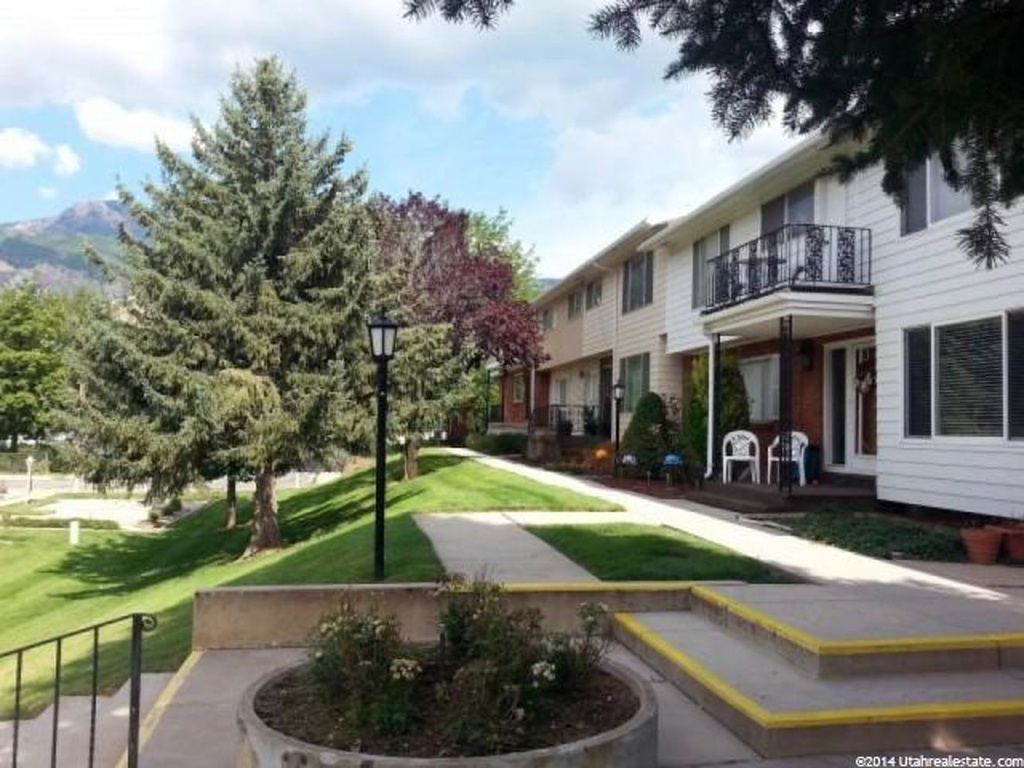 903 40th St, Ogden, UT 84403