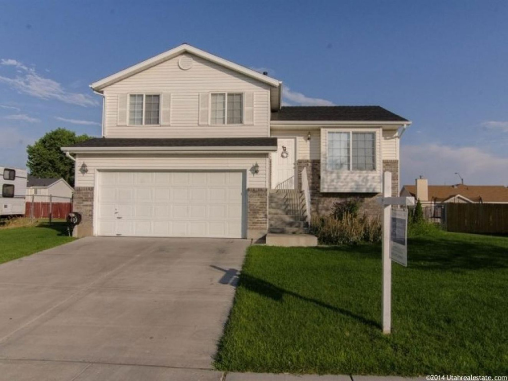 5422 S Midland Dr, Roy, UT 84067