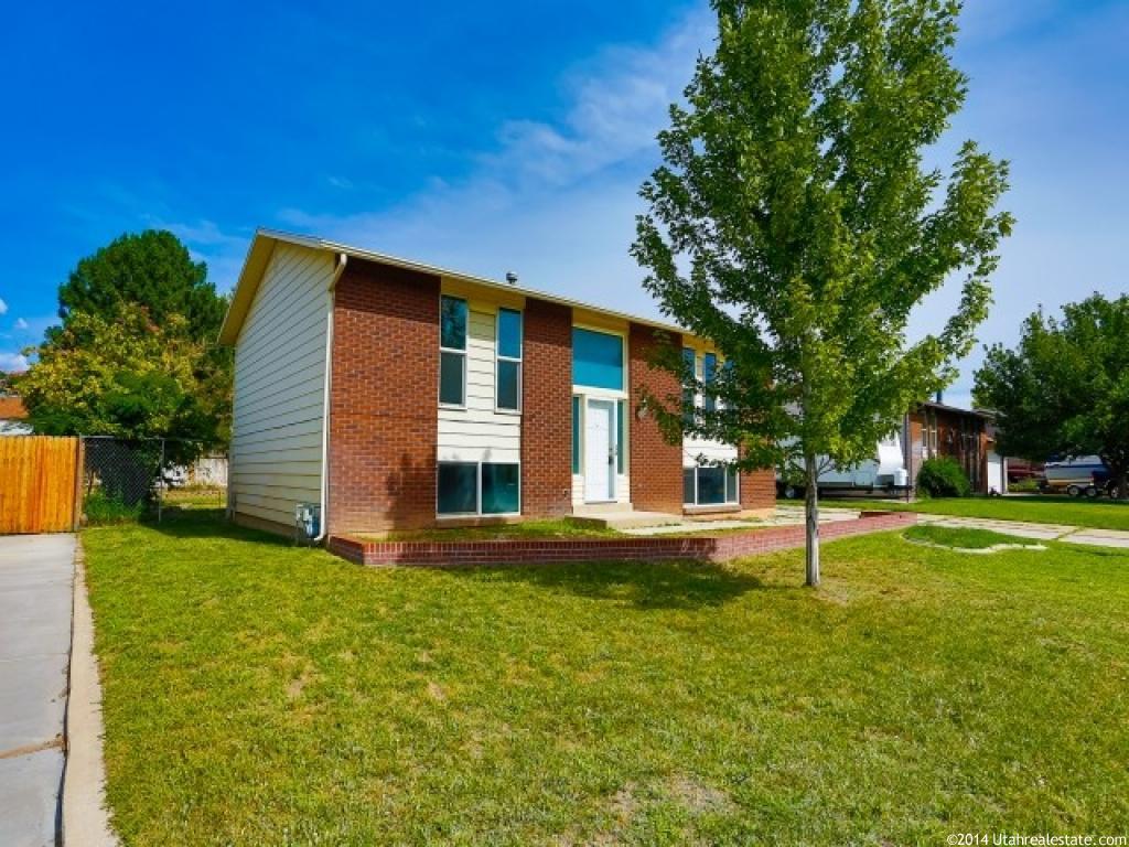 1136 N 600 W, Clearfield, UT 84015