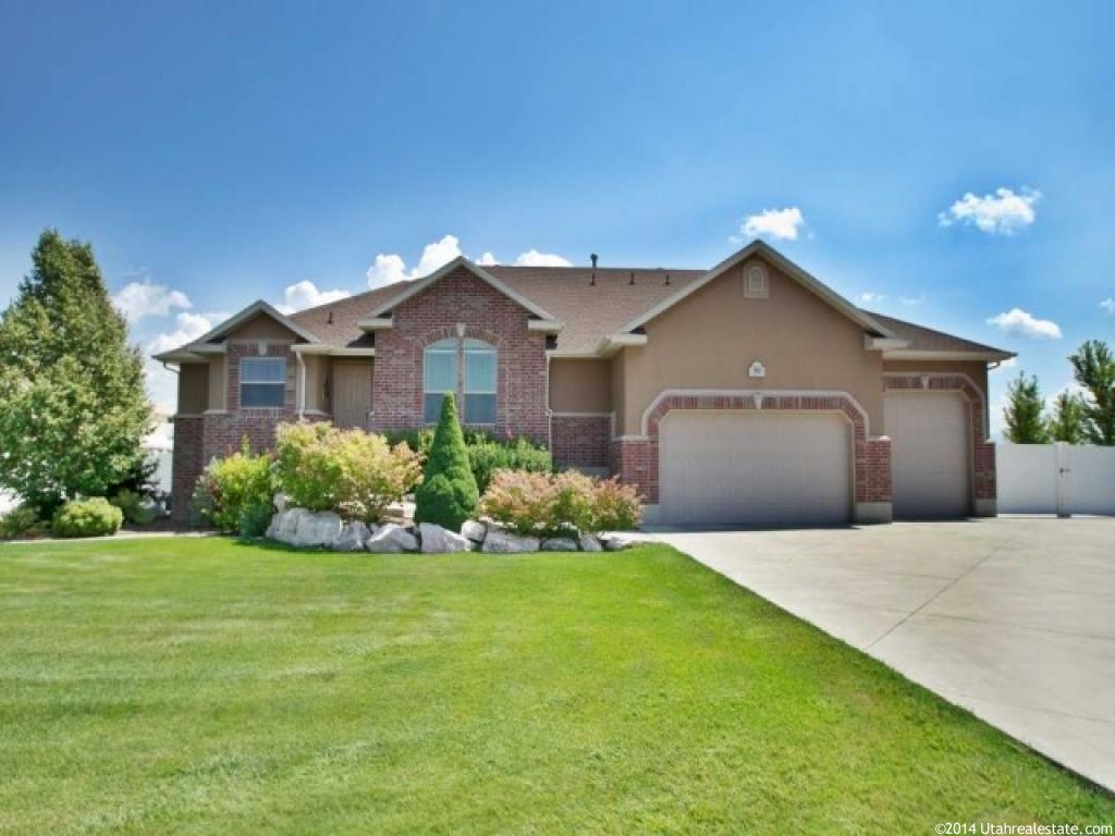 5944 S 6300 W, Hooper, UT 84315