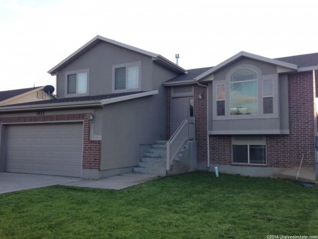 1933 N 1350 W, Clinton, UT 84015