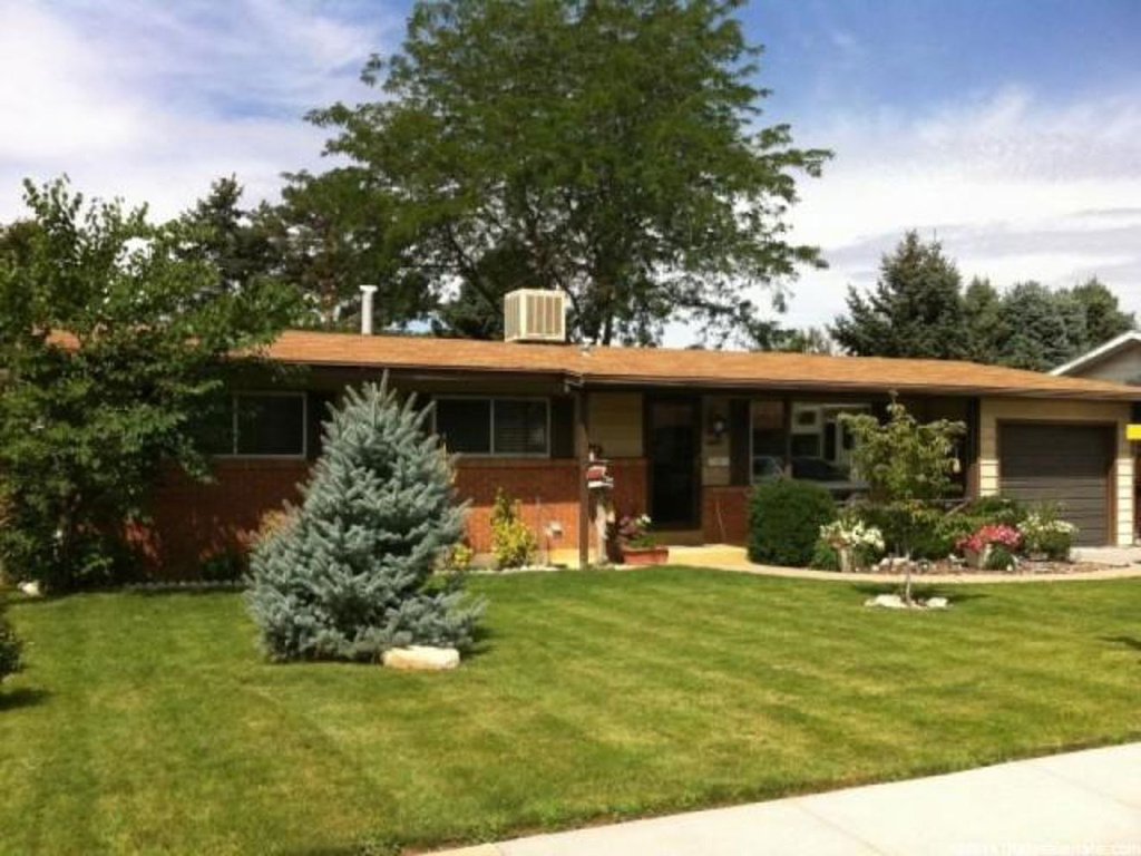 4477 S 2025 W, Roy, UT 84067