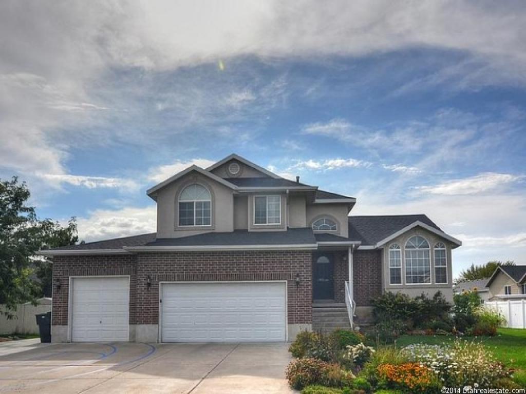 593 N 1775 W, West Point, UT 84015