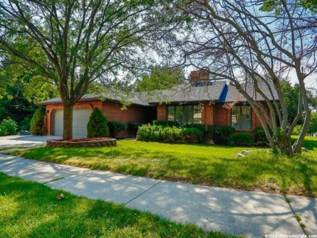 1746 E Apache Way S, Ogden, UT 84403