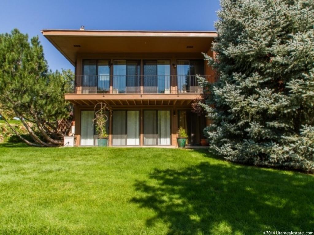 2041 S Mapleview Dr E, Bountiful, UT 84010