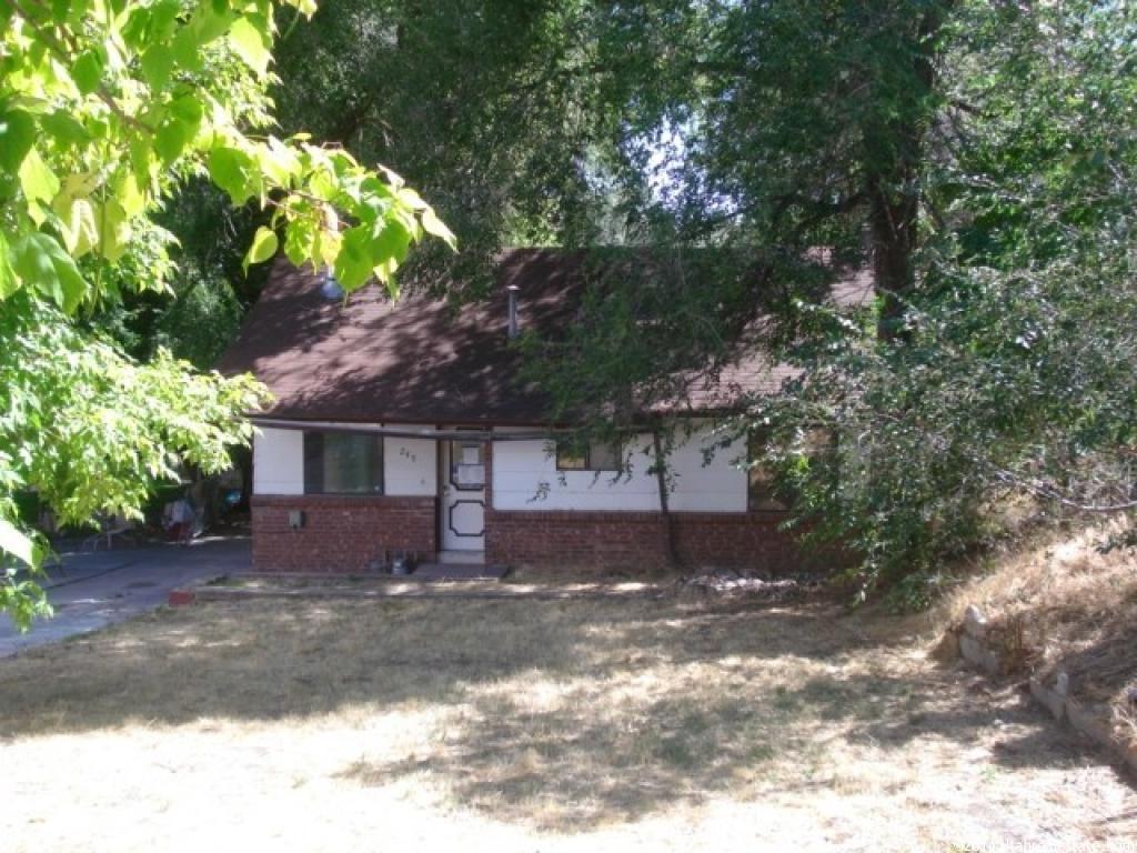 249 8th St, Ogden, UT 84404