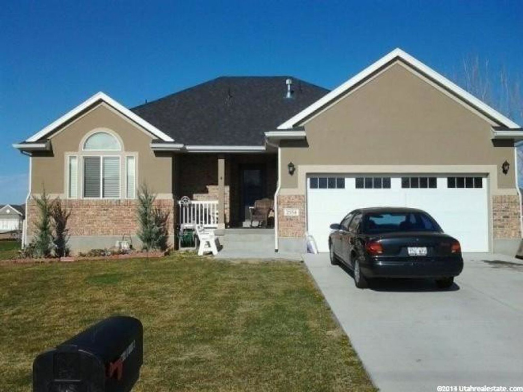 2554 S 2000 W, Syracuse, UT 84075
