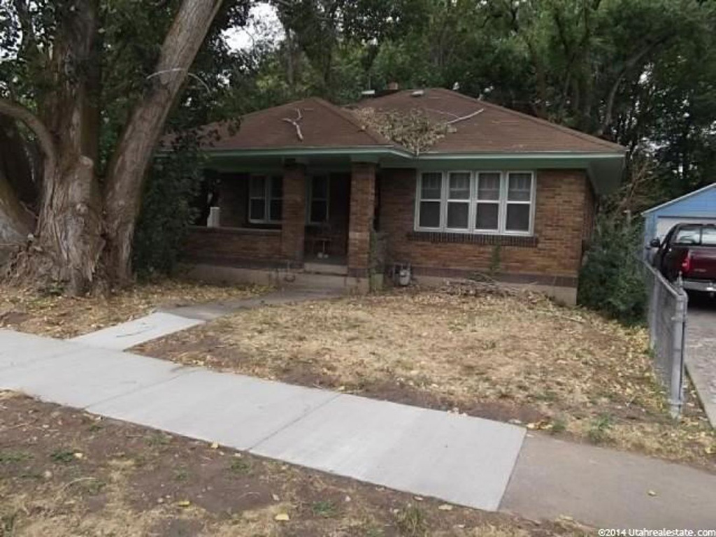 1229 S Jefferson Ave E, Ogden, UT 84404