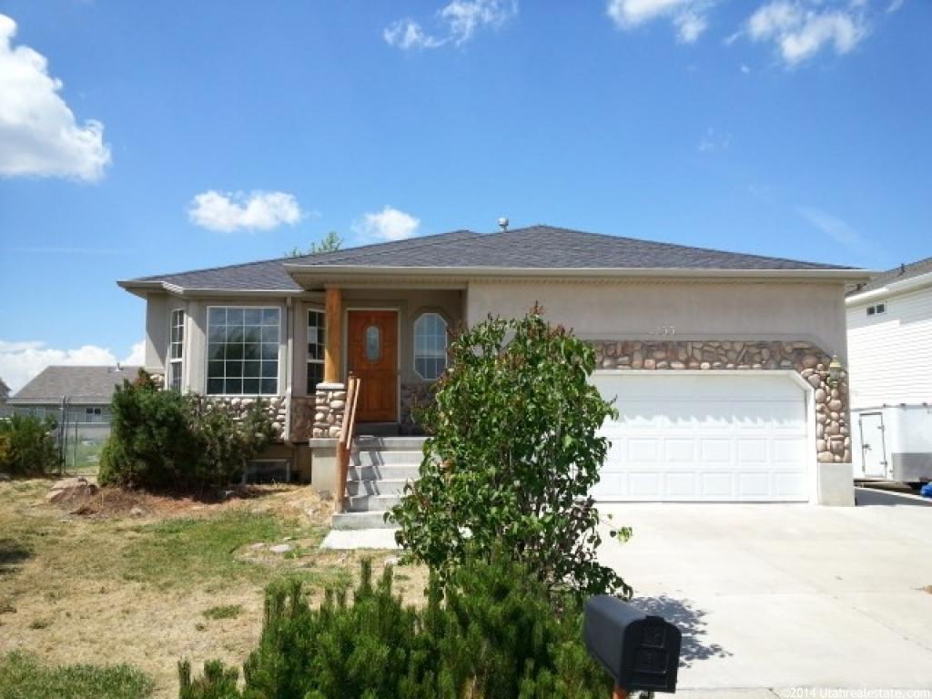 1533 N 2275 W, Clinton, UT 84015