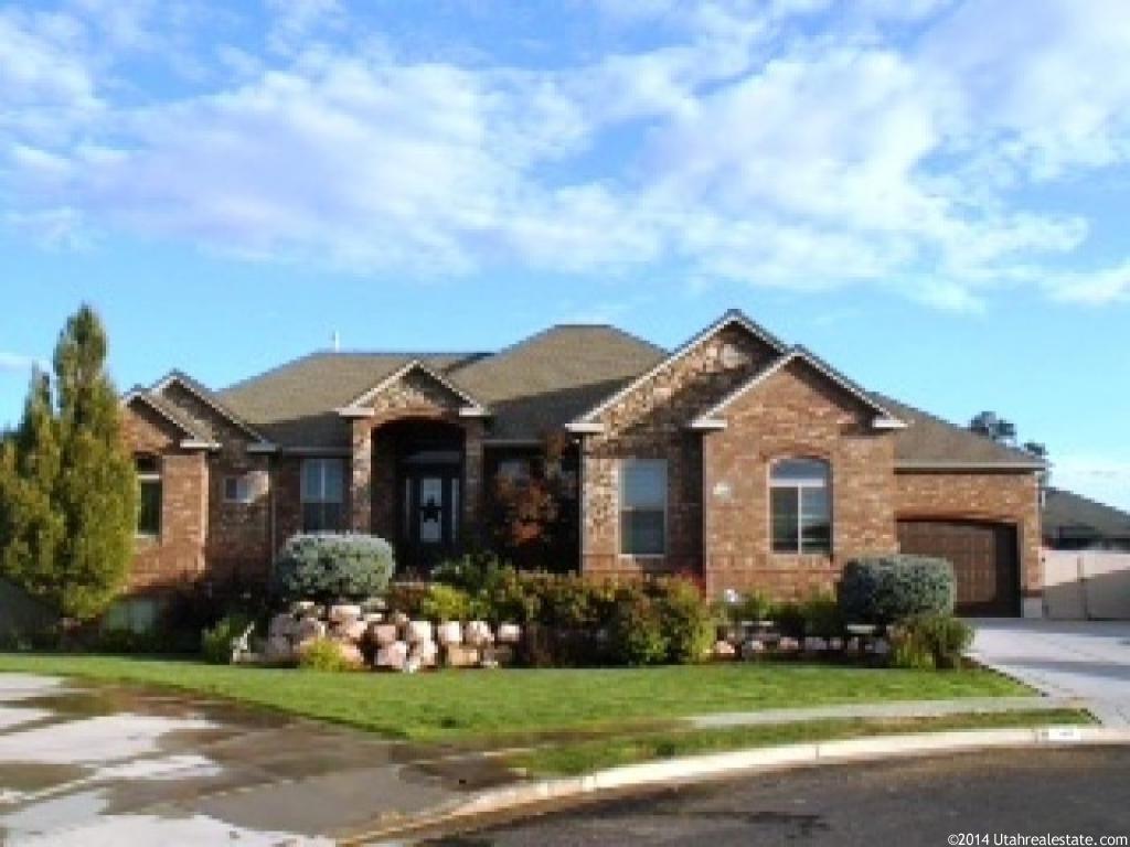 1348 N 1350 W, Clinton, UT 84015